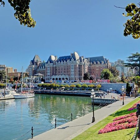 維多利亞The Astoria Flair公寓 外观 照片